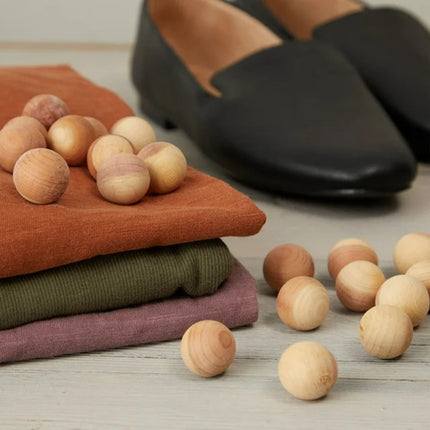 100 PCS Natural Cedar Mothballs
