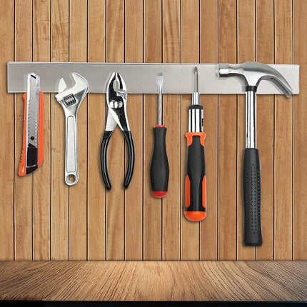 Magnetic Knife Holder 9_f035b488-75d1-40f0-b5b5-d0ff8e9e75a0