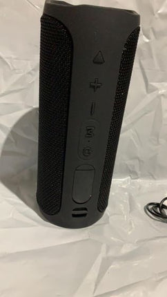 Portable Wireless Bluetooth Speaker f348177d-4696-4420-a593-d52cbf5c13cc
